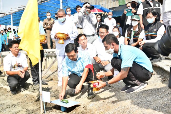 D2C3CC33-598E-431F-AE2C-F64B33991E21