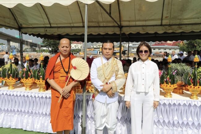 68165C2E-E86F-40F2-A5CE-EF37915181C2