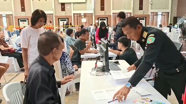 สงขลา-ป้าวัย 75 ทุกข์หนักรอเงินเยี่ยวยาซ่อมบ้าน นาน 6 เดือน ยังไม่ได้ เป็นหนี้ ยืมซ่อมบ้านหลักหมื่น